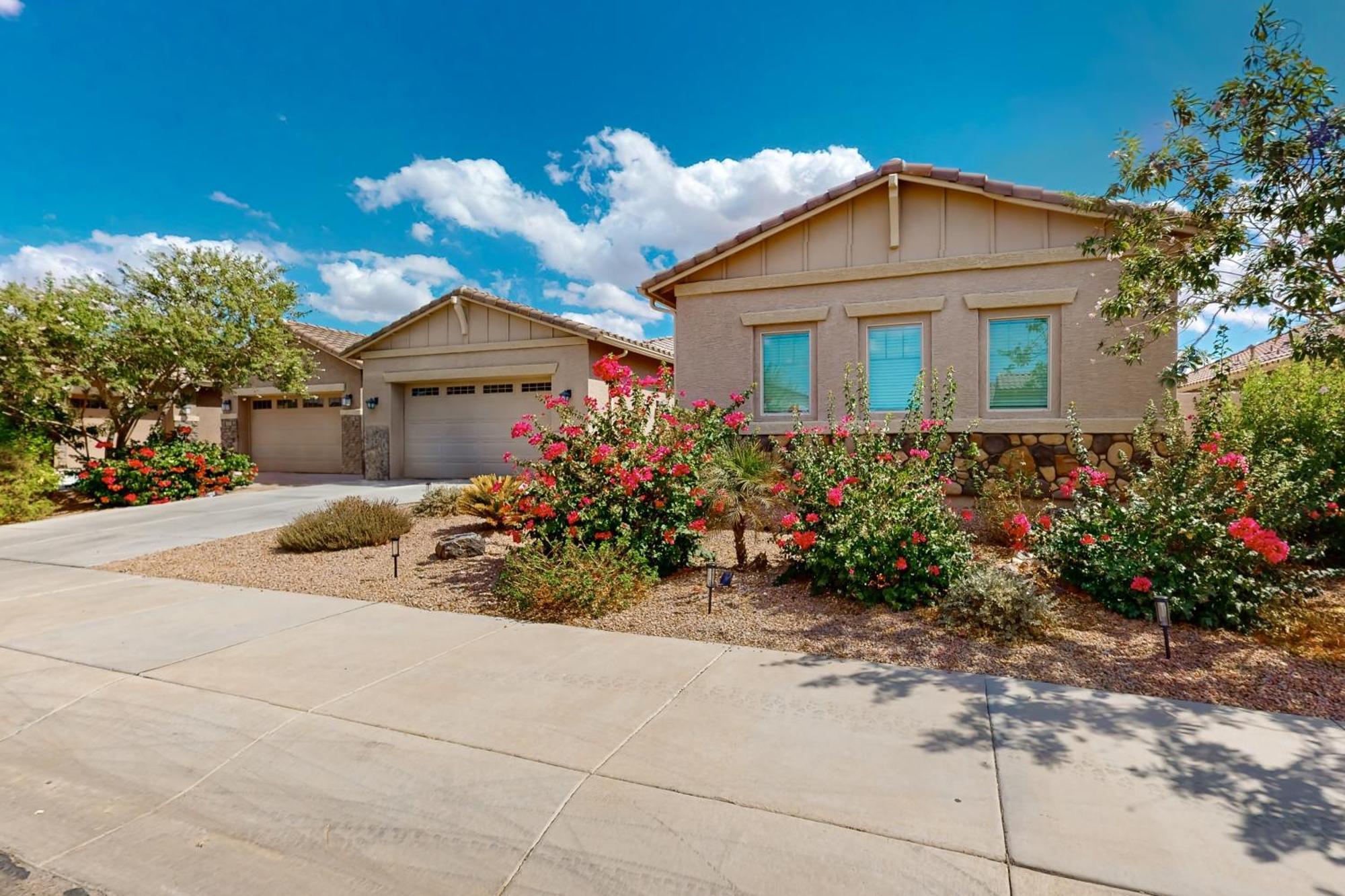 Serenity 195 Villa Buckeye Exterior photo